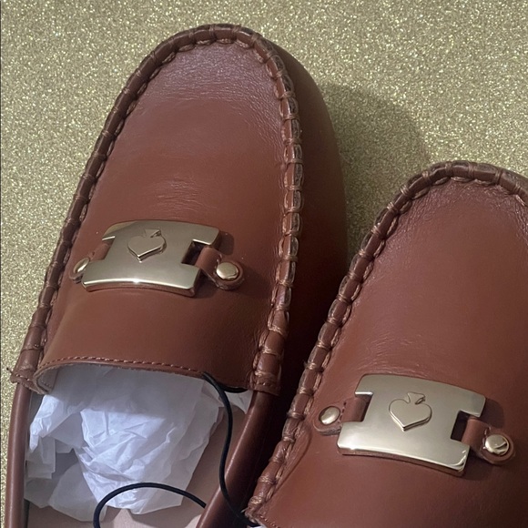 New Kate Spade Carmen Leather Loafers with Gold Accent - Picture 9 of 13